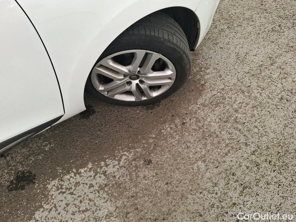 Renault  Clio RENAULT  / 2016 / 5P / Berline &Business TCe 90 #29
