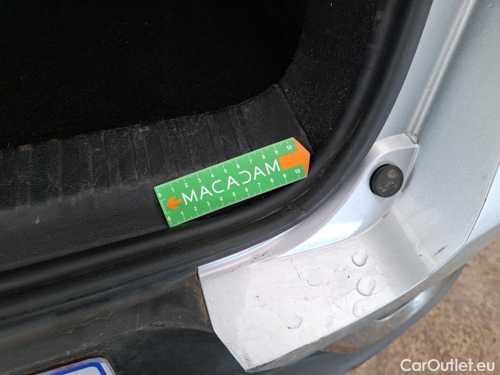  Renault  Captur  II Intens 1.6 E-TECH Hybrid 145CV BVA6 E6d #18