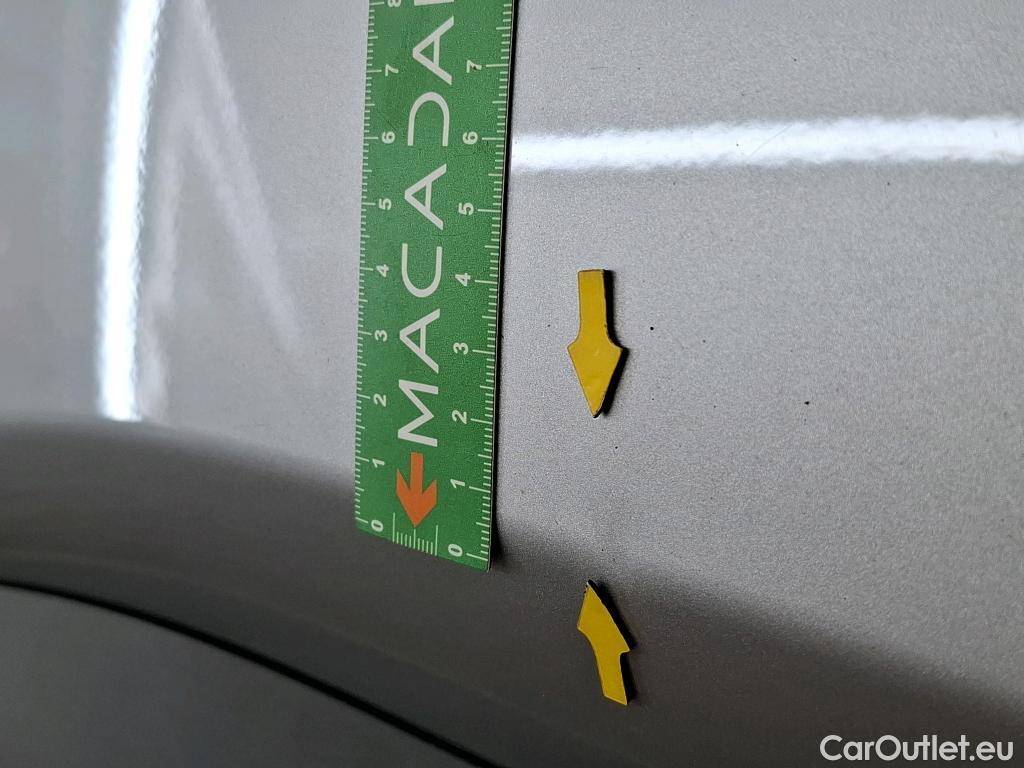  Renault  Captur  II Intens 1.6 E-TECH Hybrid 145CV BVA6 E6d #3