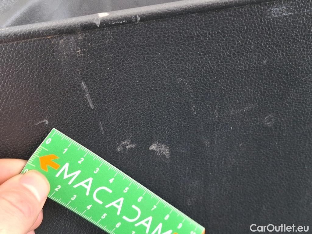  Renault  Captur  II Intens 1.6 E-TECH Hybrid 145CV BVA6 E6d #31