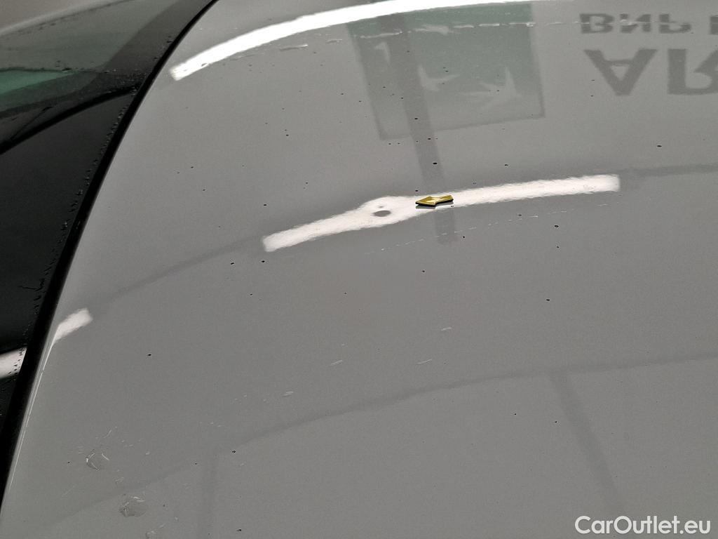  Renault  Clio RENAULT  / 2016 / 5P / Berline &Business TCe 90 #4