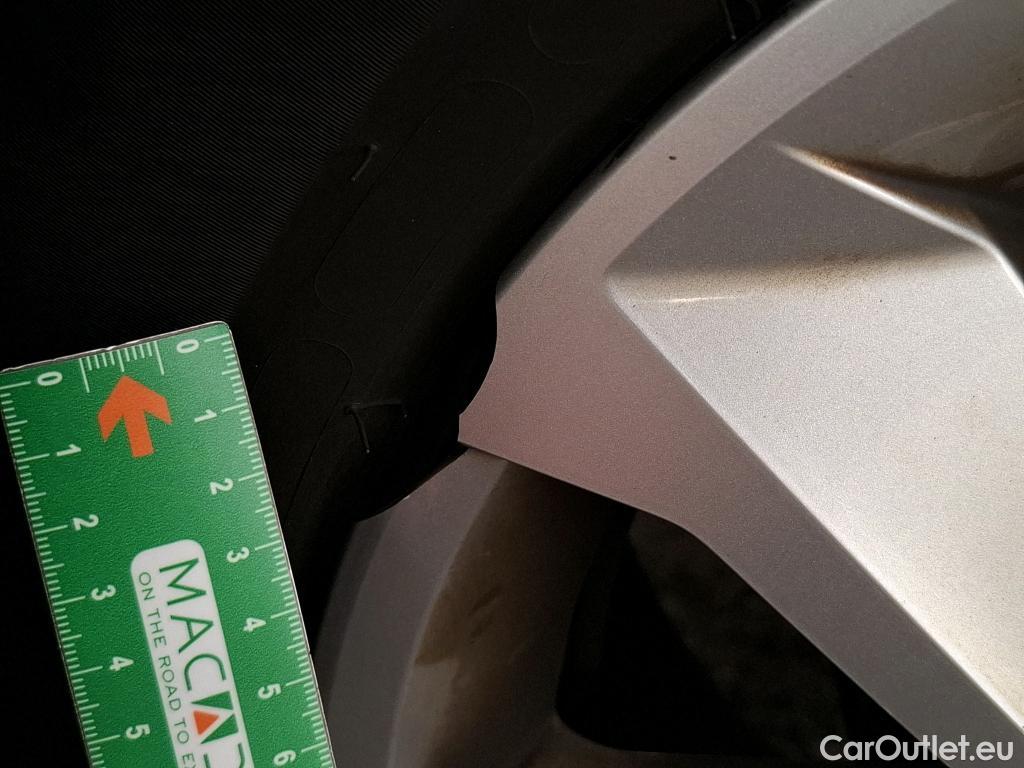  Renault  Captur  II Business 1.5 dCi 115CV BVA7 E6dT #17