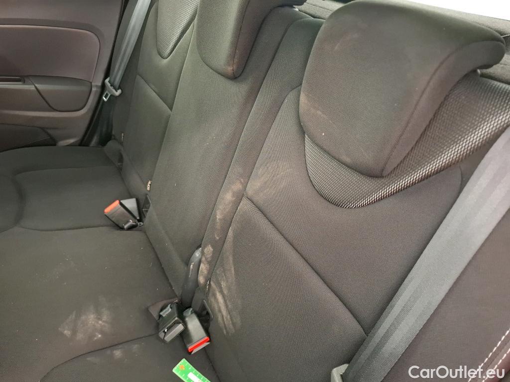  Renault  Clio  IV Business 0.9 TCe 90CV BVM5 E6 #65