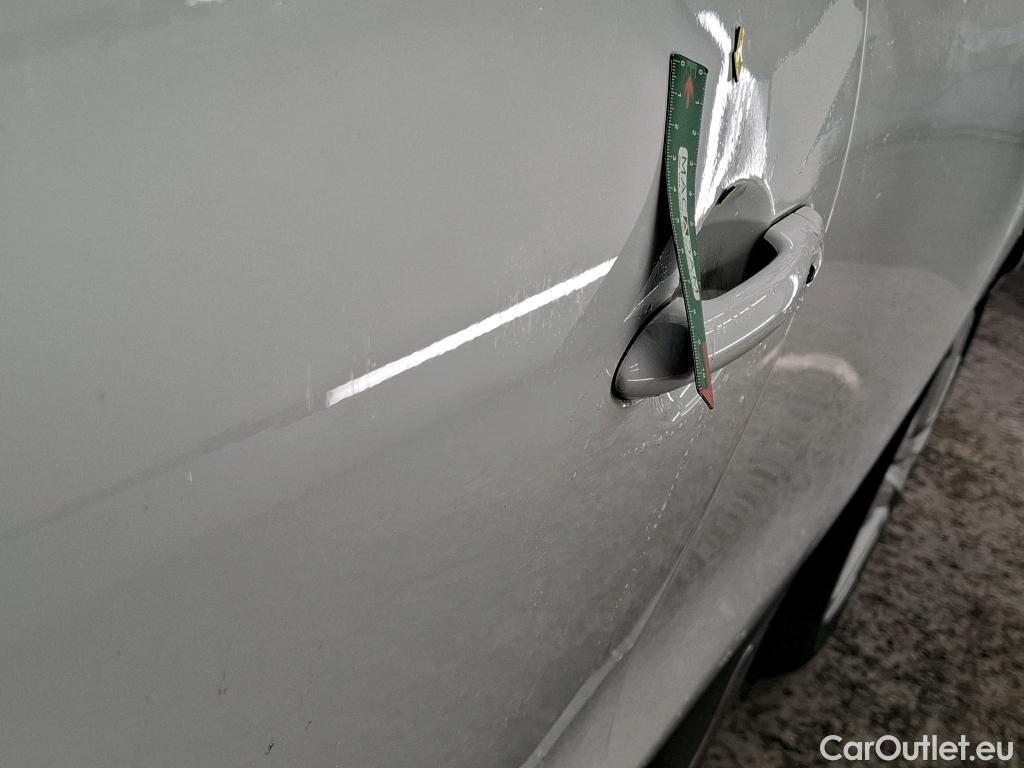  Renault  Clio RENAULT  / 2016 / 5P / Berline &Business TCe 90 #23