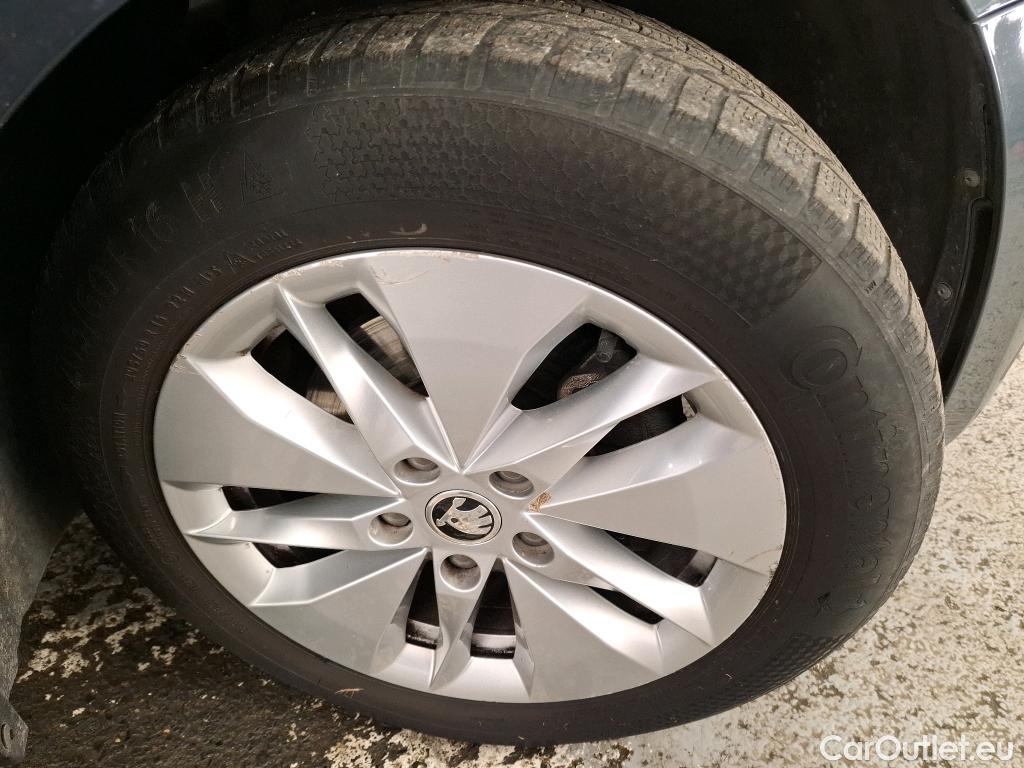  Skoda  Octavia  Combi Business 2.0 TDI 115CV BVM6 E6dT #1