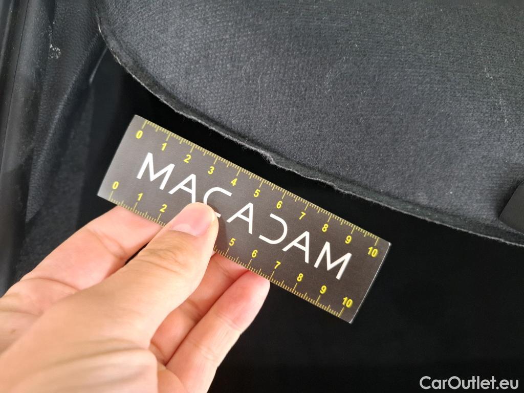  Renault  Megane RENAULT Mégane Berline / 2020 / 5P / Berline Business TCe 140 EDC FAP #19