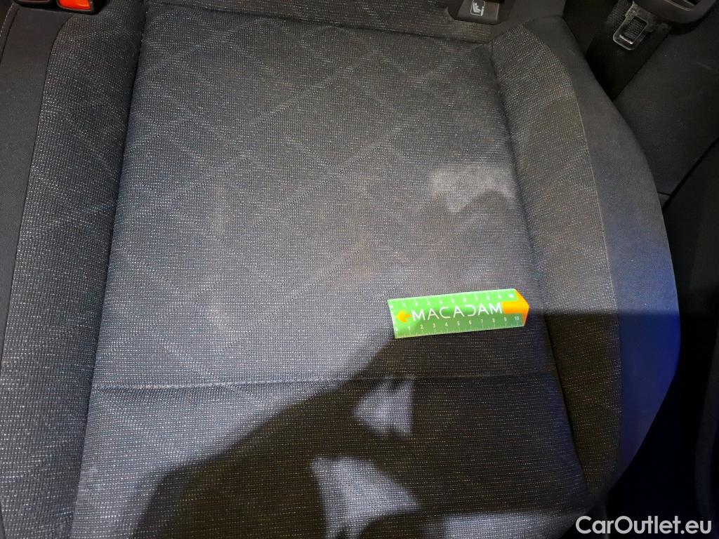  Volkswagen  Golf  VOLKSWAGEN / 2020 / 5P / Berline 1.0 TSI OPF 110 BVM6 Life Busi 1st #19