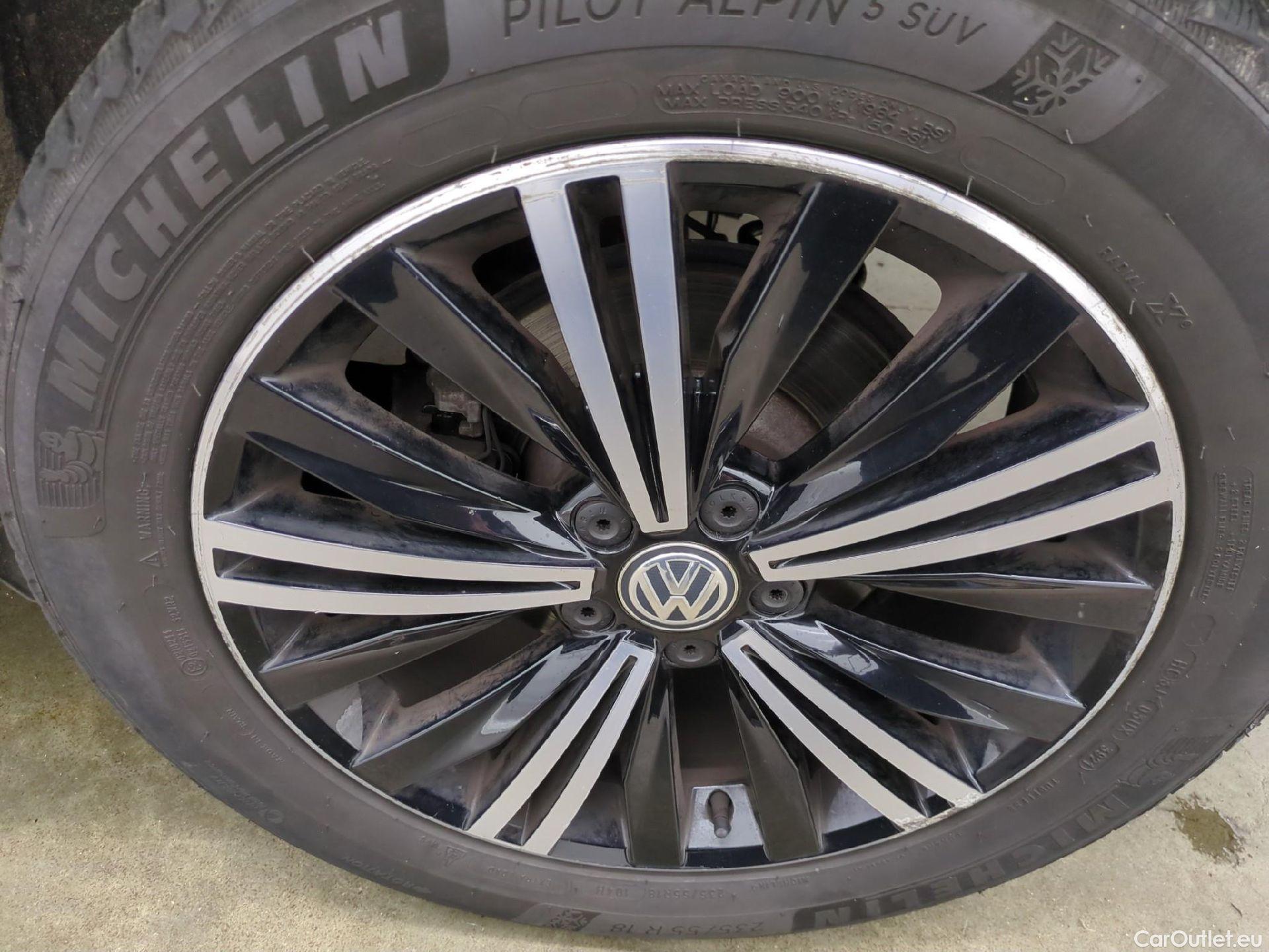  Volkswagen  Tiguan VOLKSWAGEN  5p SUV 2.0 TDI 150 DSG7 Carat 4Motion #21