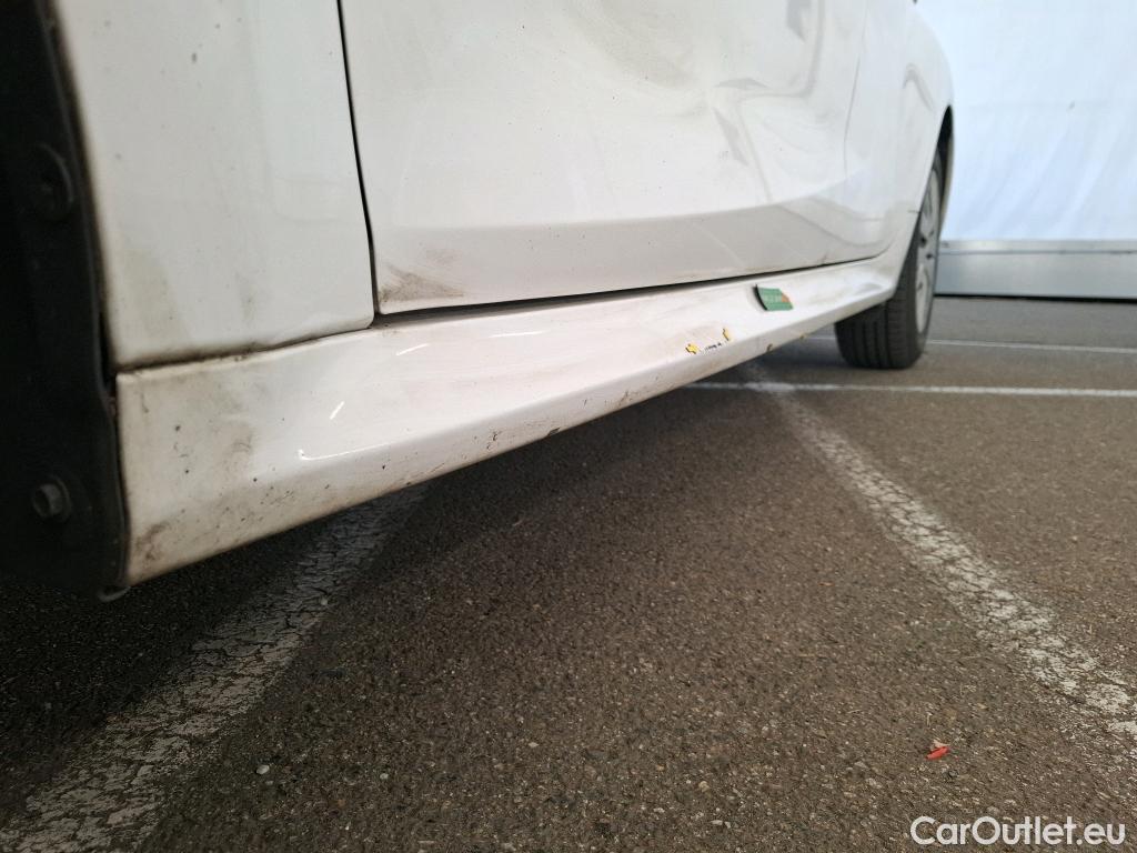  Toyota  Yaris TOYOTA  Hybride / 2019 / 5P / Berline Hybride 116h France Business Stage Acad #42