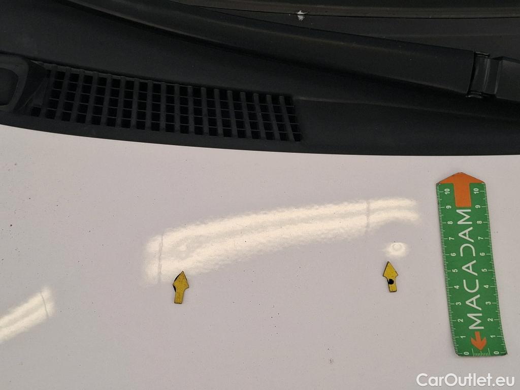  Toyota  Yaris TOYOTA  Hybride / 2019 / 5P / Berline Hybride 116h France Business Stage Acad #53