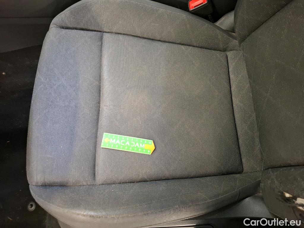  Volkswagen  Golf  VOLKSWAGEN / 2020 / 5P / Berline 1.0 TSI OPF 110 BVM6 Life Busi 1st #17