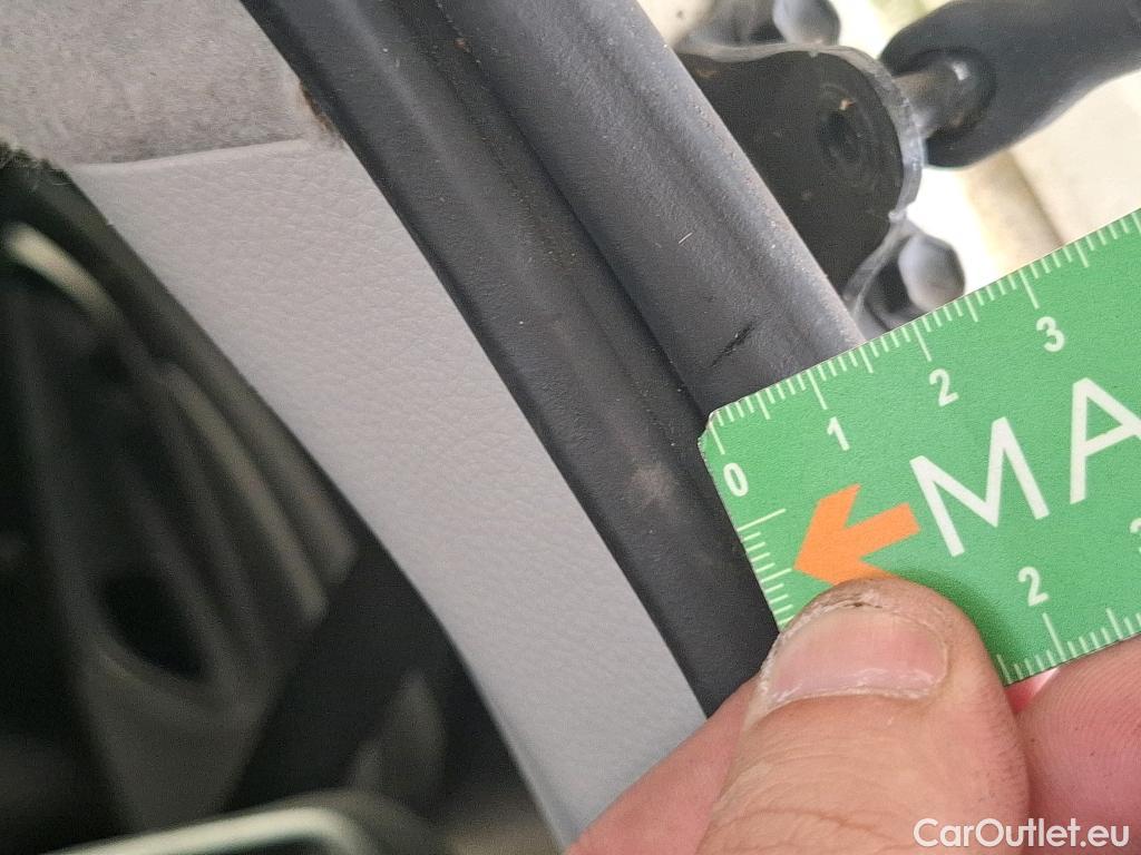  Toyota  Yaris TOYOTA  Hybride / 2019 / 5P / Berline Hybride 116h France Business Stage Acad #38