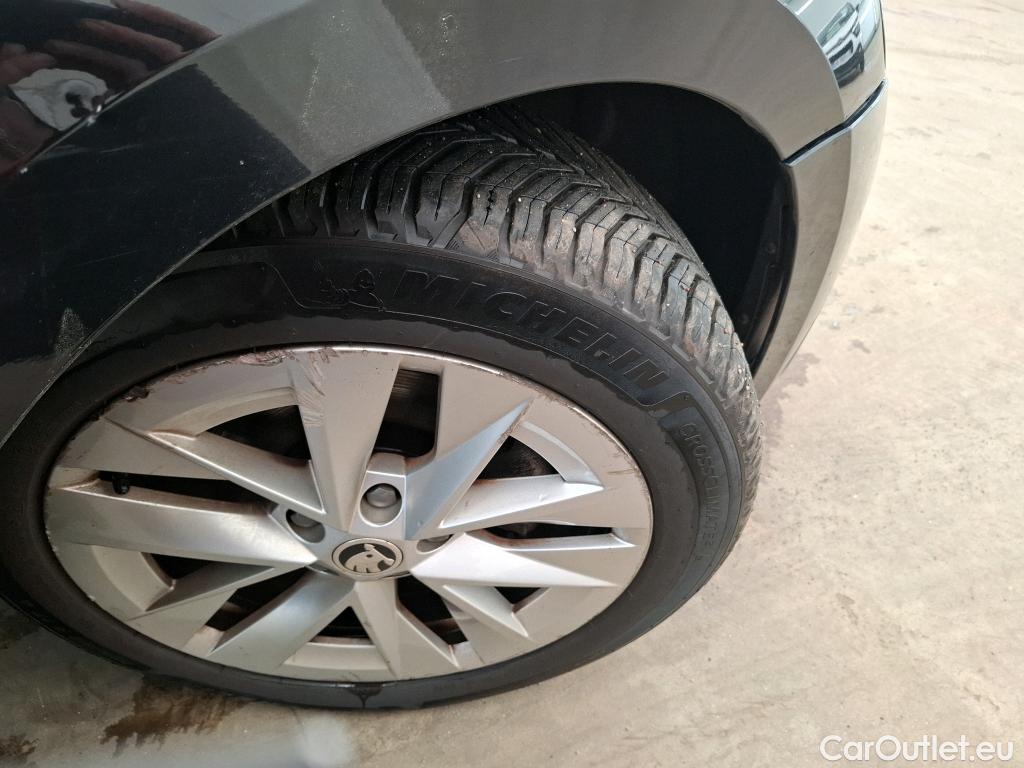  Skoda  Octavia  Berline Style 2.0 TDI 150CV BVA7 E6d #4