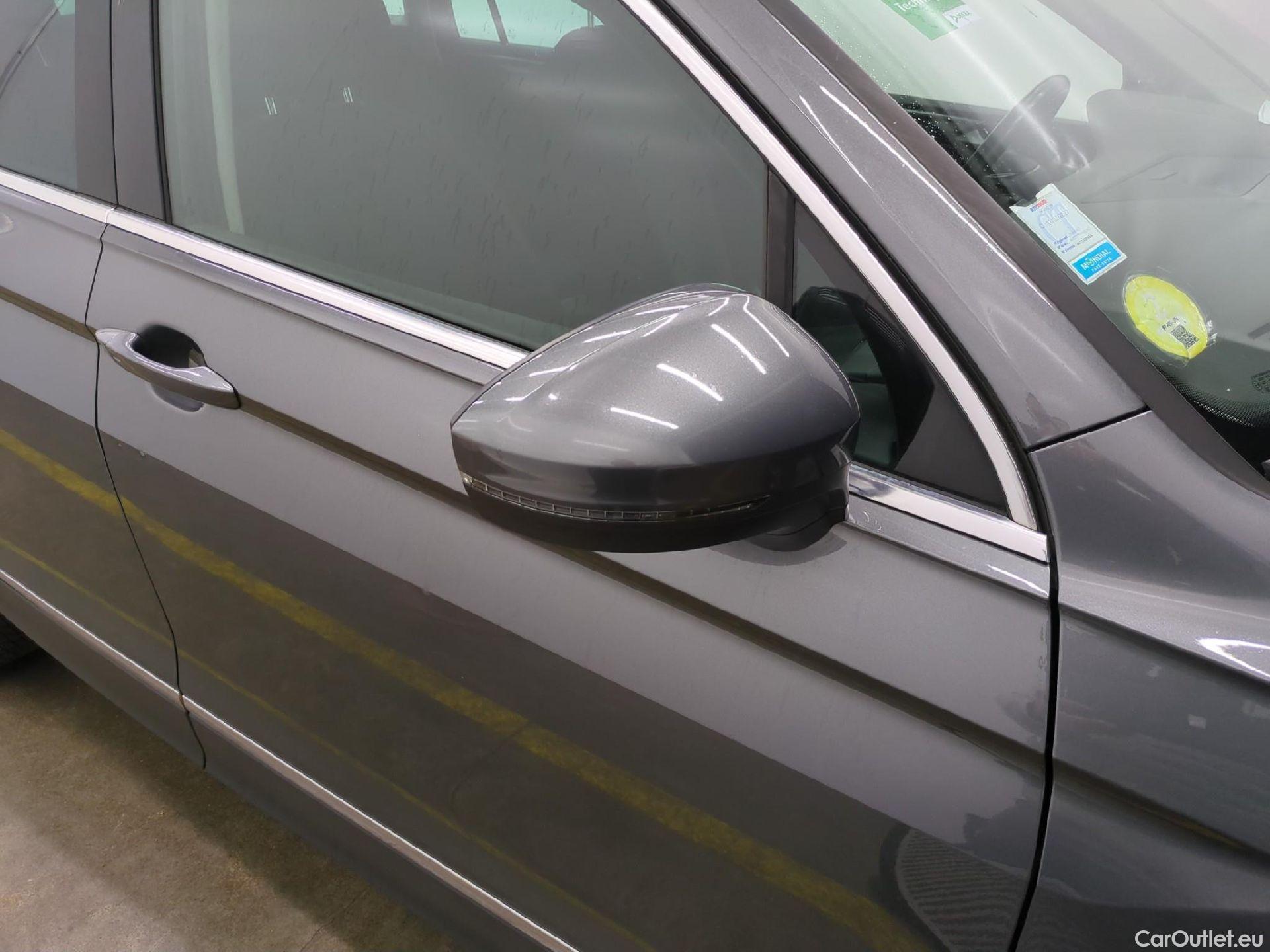  Volkswagen  Tiguan VOLKSWAGEN  5p SUV 2.0 TDI 150 DSG7 Carat 4Motion #37