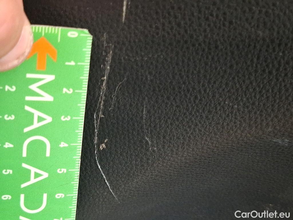  Toyota  Yaris TOYOTA  Hybride / 2019 / 5P / Berline Hybride 116h France Business Stage Acad #71