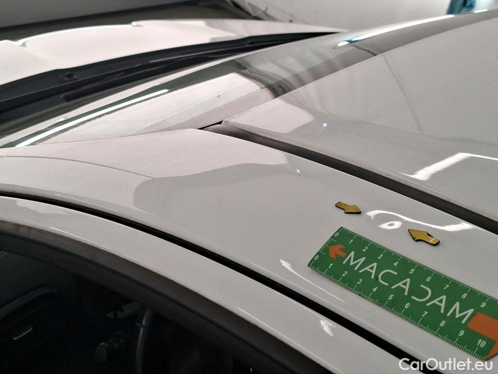  Toyota  Yaris TOYOTA  Hybride / 2019 / 5P / Berline Hybride 116h France Business Stage Acad #15