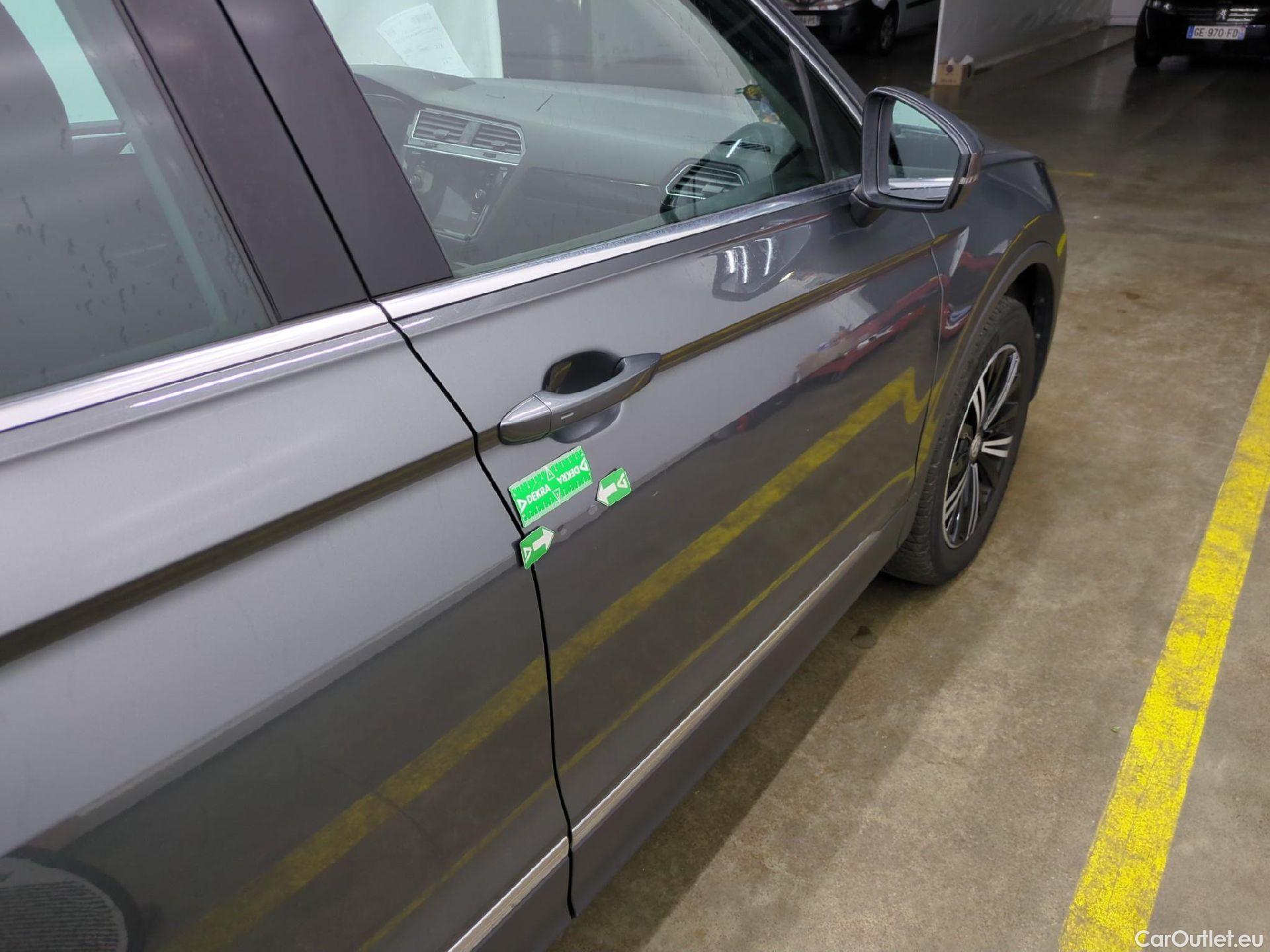  Volkswagen  Tiguan VOLKSWAGEN  5p SUV 2.0 TDI 150 DSG7 Carat 4Motion #30