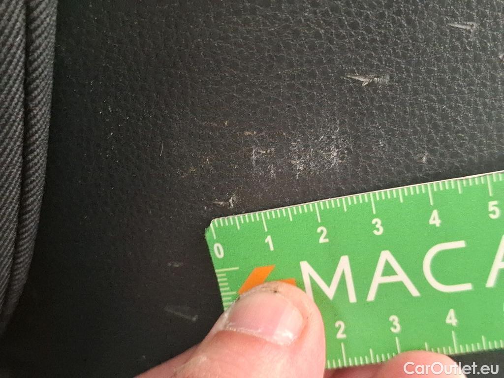  Toyota  Yaris TOYOTA  Hybride / 2019 / 5P / Berline Hybride 116h France Business Stage Acad #60