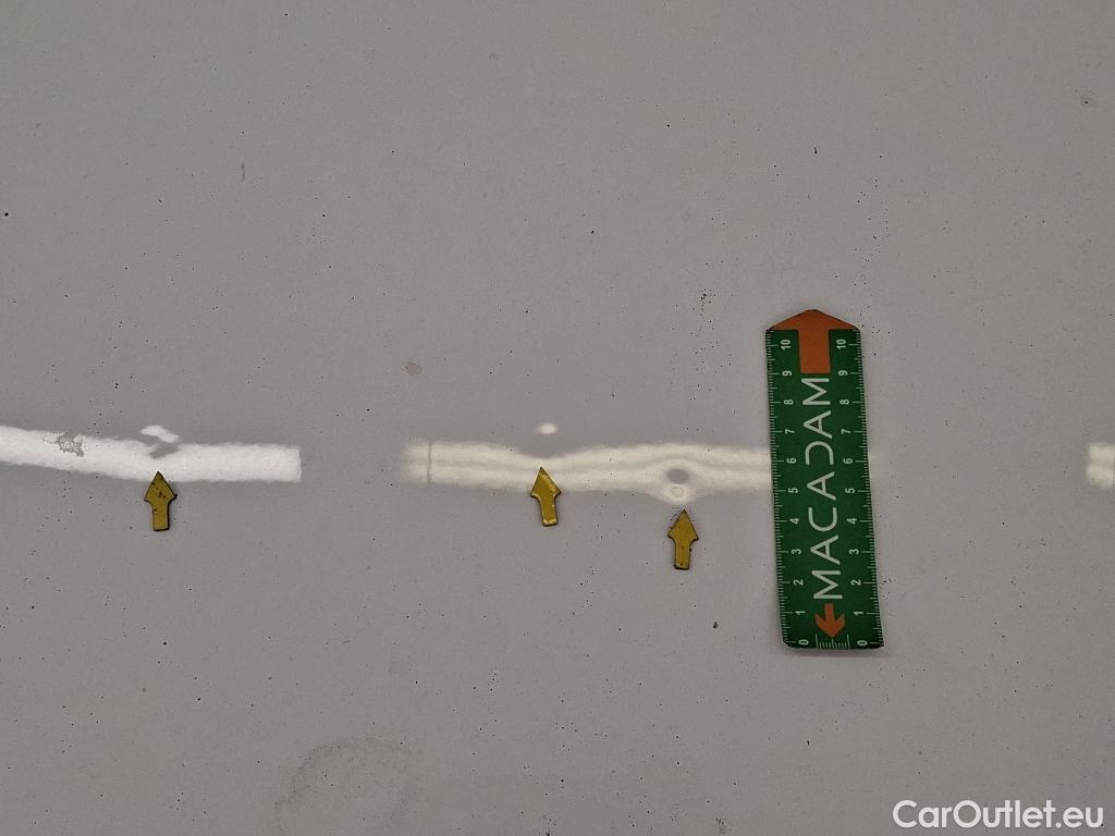  Toyota  Yaris TOYOTA  Hybride / 2019 / 5P / Berline Hybride 116h France Business Stage Acad #52