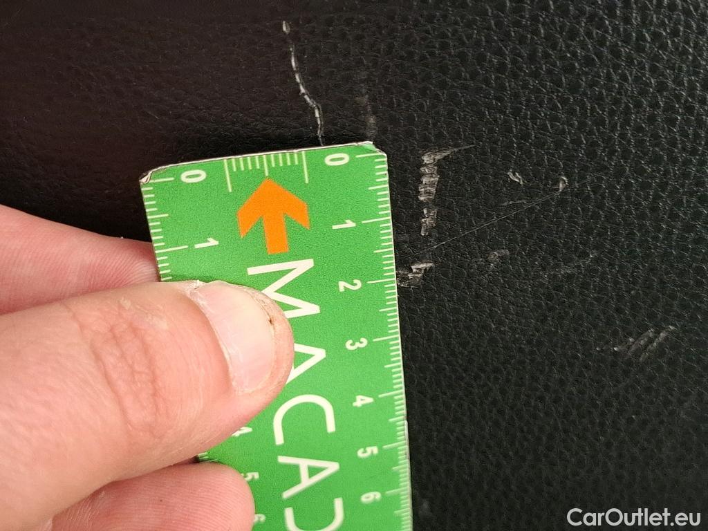  Toyota  Yaris TOYOTA  Hybride / 2019 / 5P / Berline Hybride 116h France Business Stage Acad #67