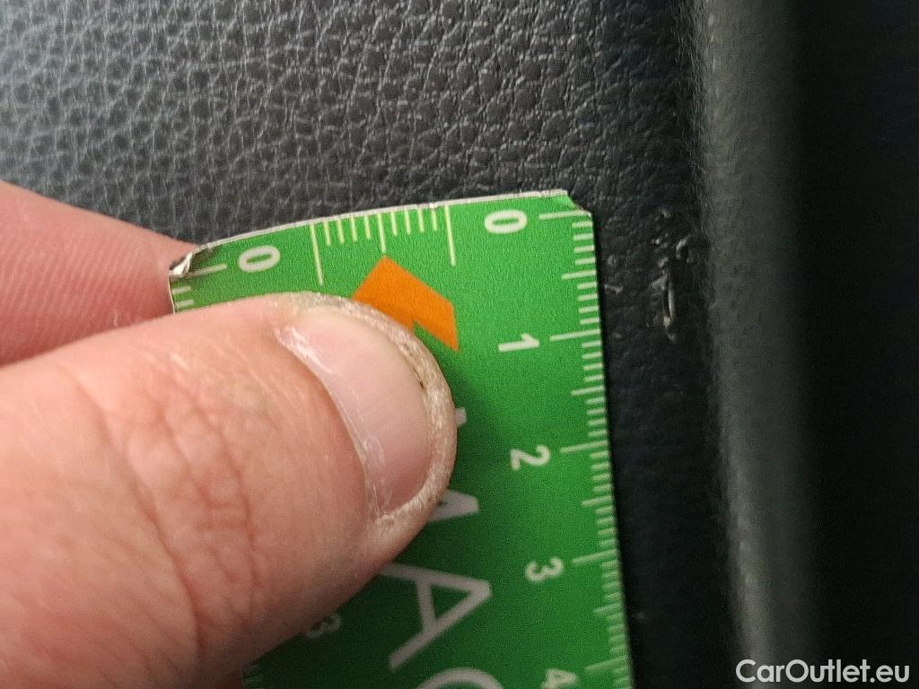  Toyota  Yaris TOYOTA  Hybride / 2019 / 5P / Berline Hybride 116h France Business Stage Acad #79