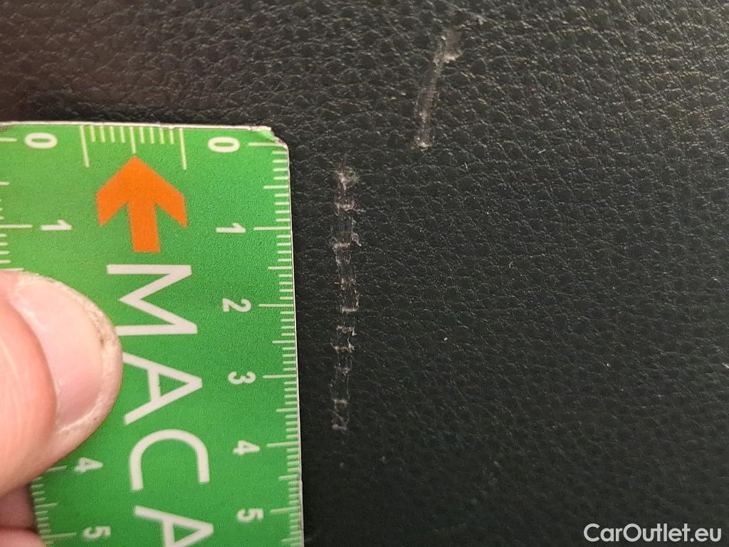  Toyota  Yaris TOYOTA  Hybride / 2019 / 5P / Berline Hybride 116h France Business Stage Acad #57