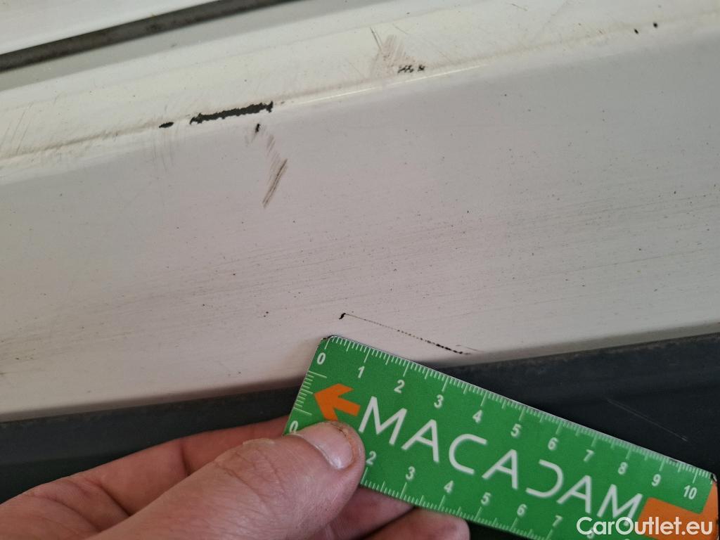  Toyota  Yaris TOYOTA  Hybride / 2019 / 5P / Berline Hybride 116h France Business Stage Acad #35