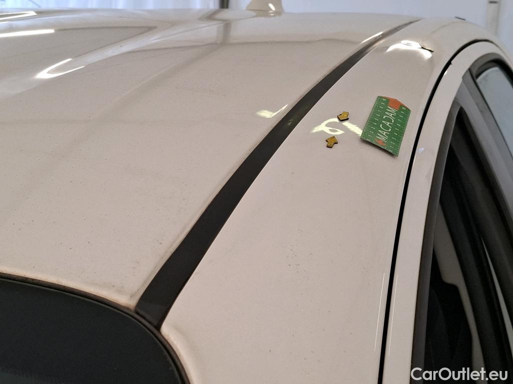  Toyota  Yaris TOYOTA  Hybride / 2019 / 5P / Berline Hybride 116h France Business Stage Acad #14