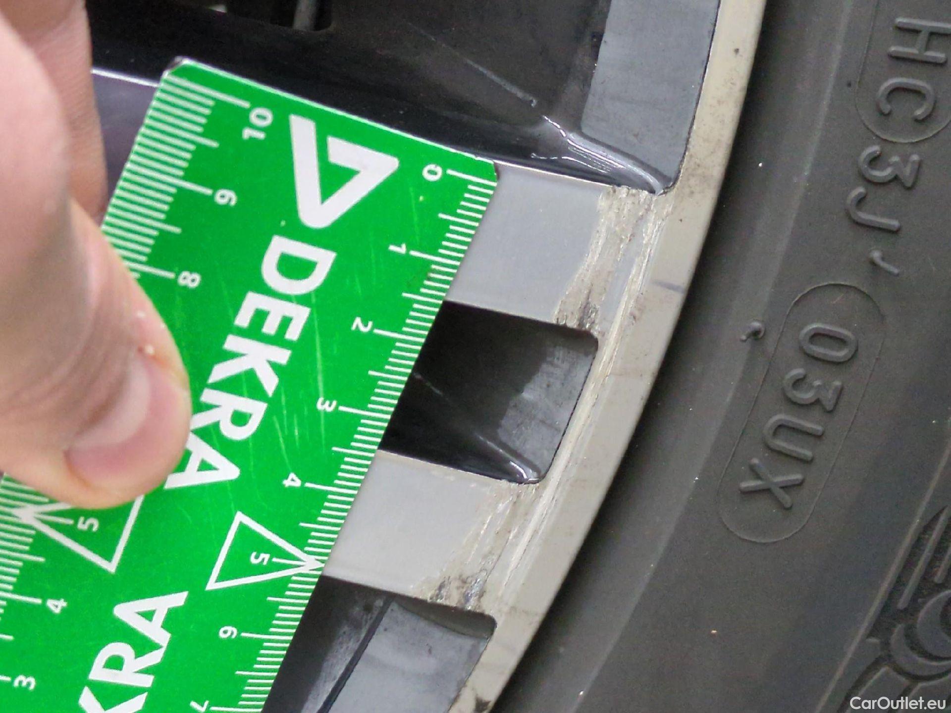  Volkswagen  Tiguan VOLKSWAGEN  5p SUV 2.0 TDI 150 DSG7 Carat 4Motion #11