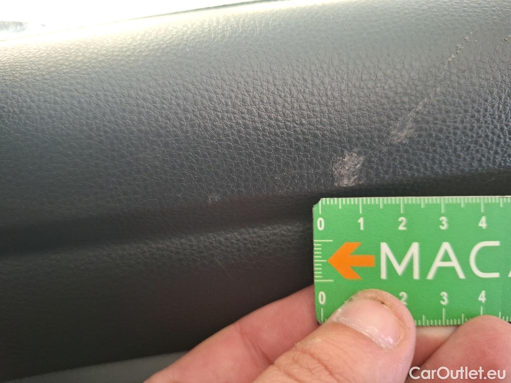  Toyota  Yaris TOYOTA  Hybride / 2019 / 5P / Berline Hybride 116h France Business Stage Acad #75