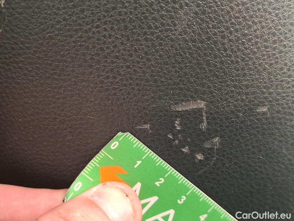  Toyota  Yaris TOYOTA  Hybride / 2019 / 5P / Berline Hybride 116h France Business Stage Acad #59