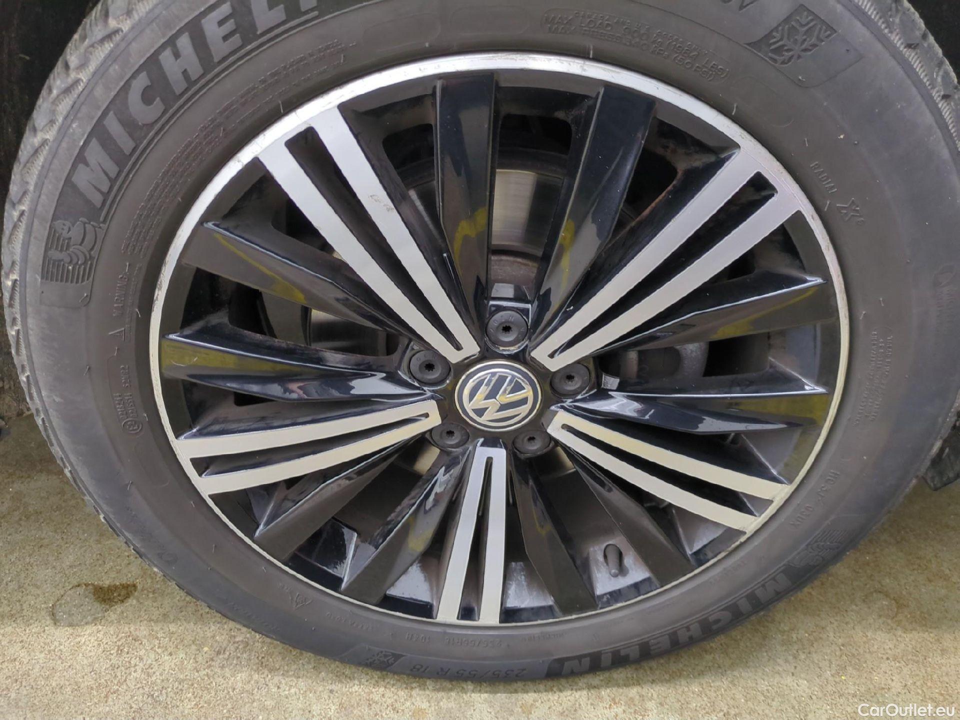  Volkswagen  Tiguan VOLKSWAGEN  5p SUV 2.0 TDI 150 DSG7 Carat 4Motion #9