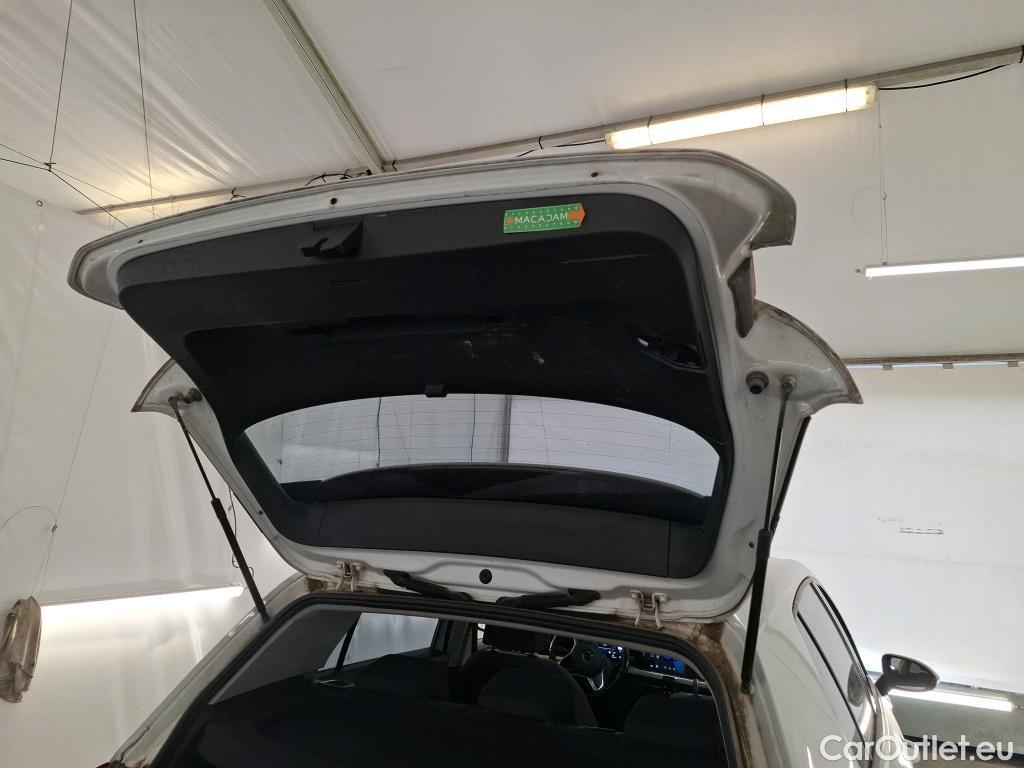  Volkswagen  Golf  VOLKSWAGEN / 2020 / 5P / Berline 1.0 TSI OPF 110 BVM6 Life Busi 1st #11