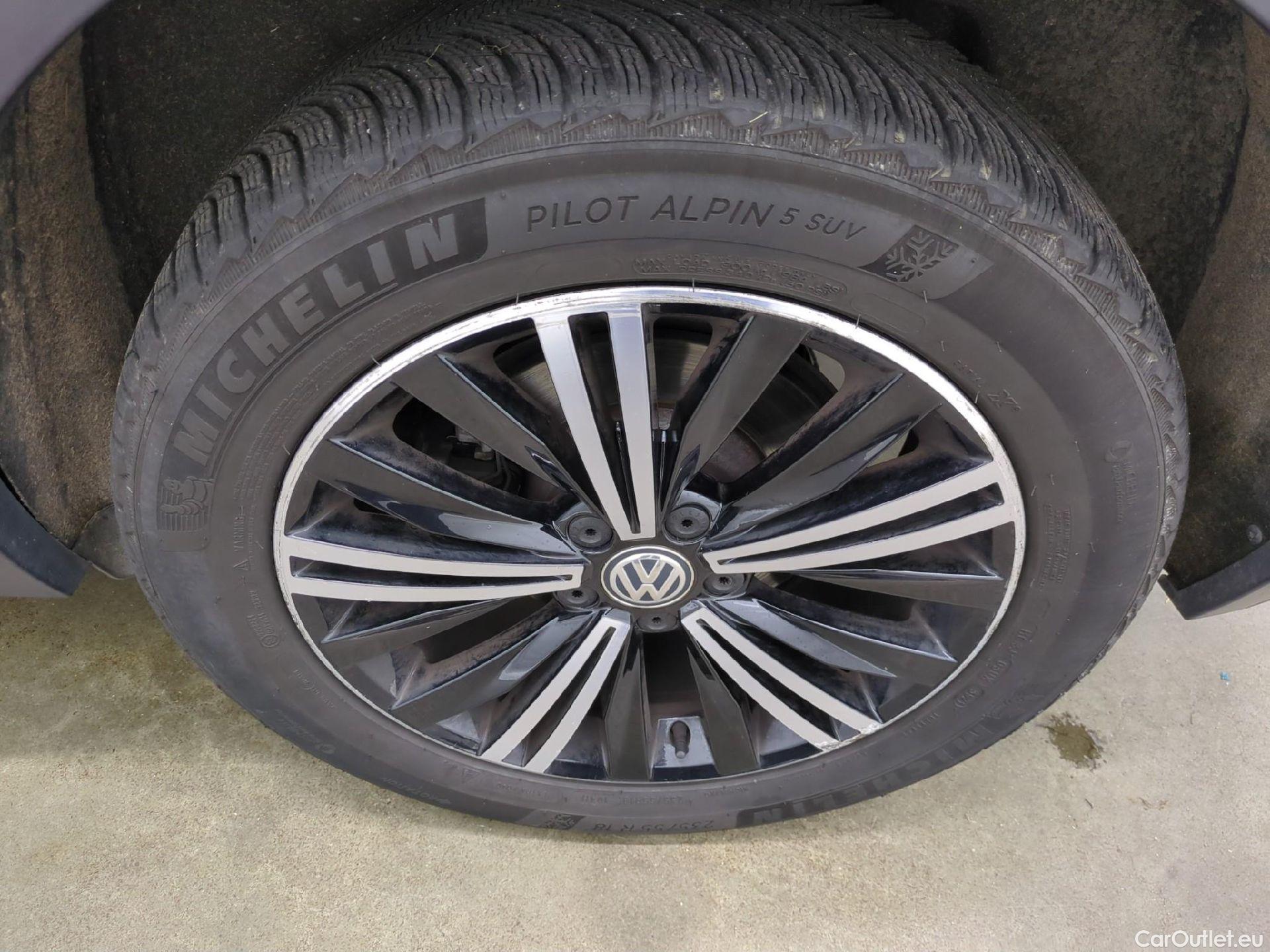  Volkswagen  Tiguan VOLKSWAGEN  5p SUV 2.0 TDI 150 DSG7 Carat 4Motion #19