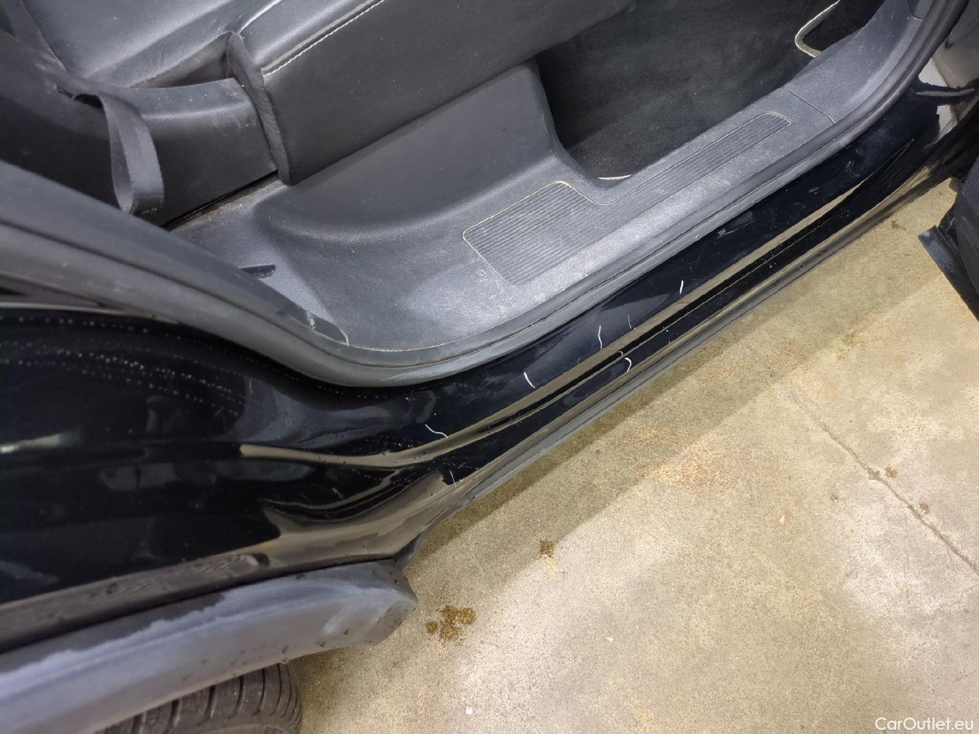  Volkswagen  Tiguan VOLKSWAGEN  Allspace / 2017 / 5P / SUV 2.0 TDI 200 DSG7 Carat Exclusive 4Motion #11