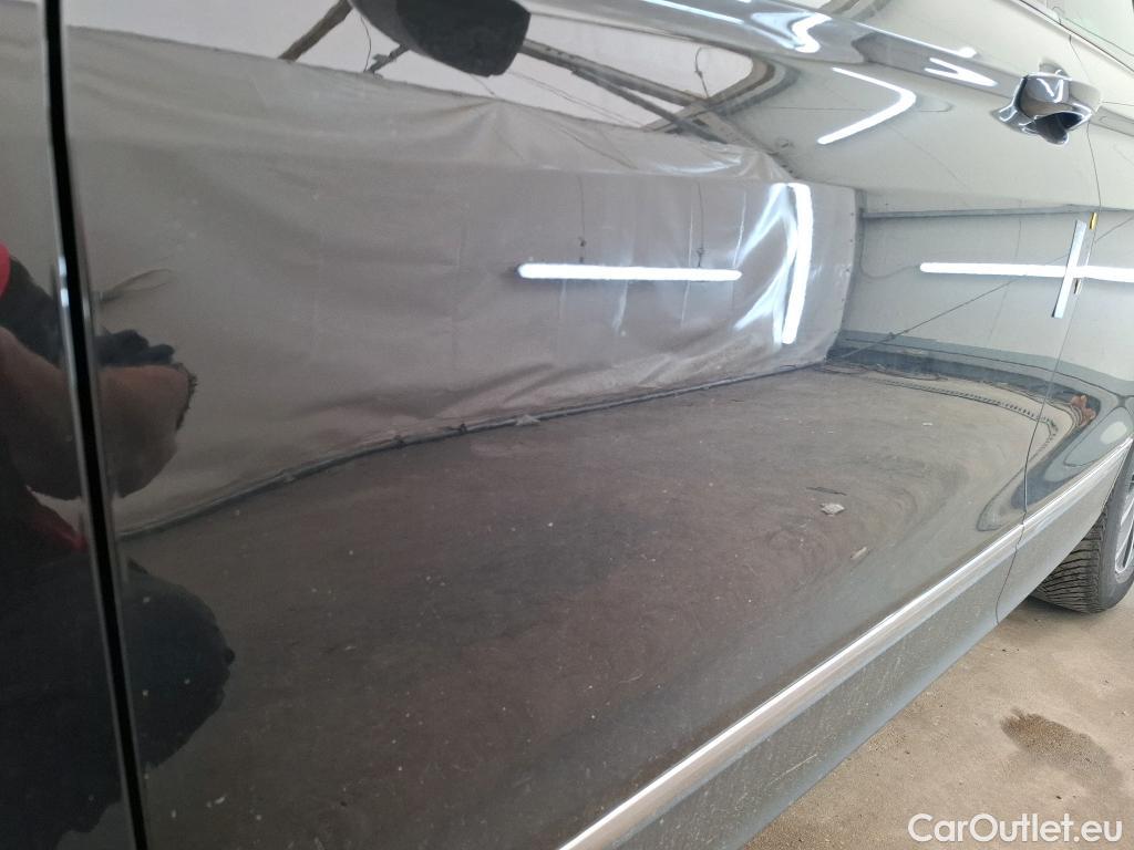  Volkswagen  Tiguan VOLKSWAGEN  / 2020 / 5P / SUV 2.0 TDI 150 DSG7 Life Business #1