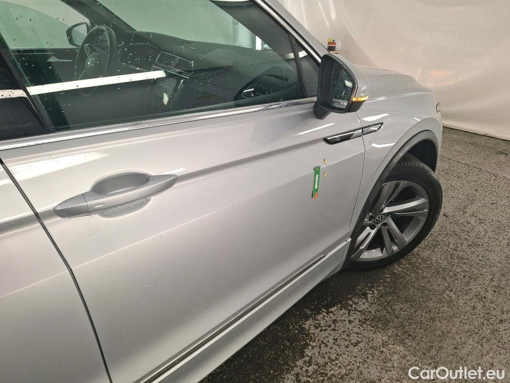  Volkswagen  Tiguan VOLKSWAGEN  / 2020 / 5P / SUV 2.0 TDI 150 DSG7 R-Line Exclusive #10