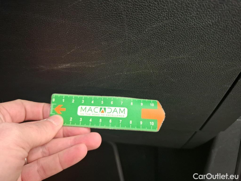  Volkswagen  Tiguan VOLKSWAGEN  / 2020 / 5P / SUV 2.0 TDI 150 DSG7 R-Line Exclusive #7