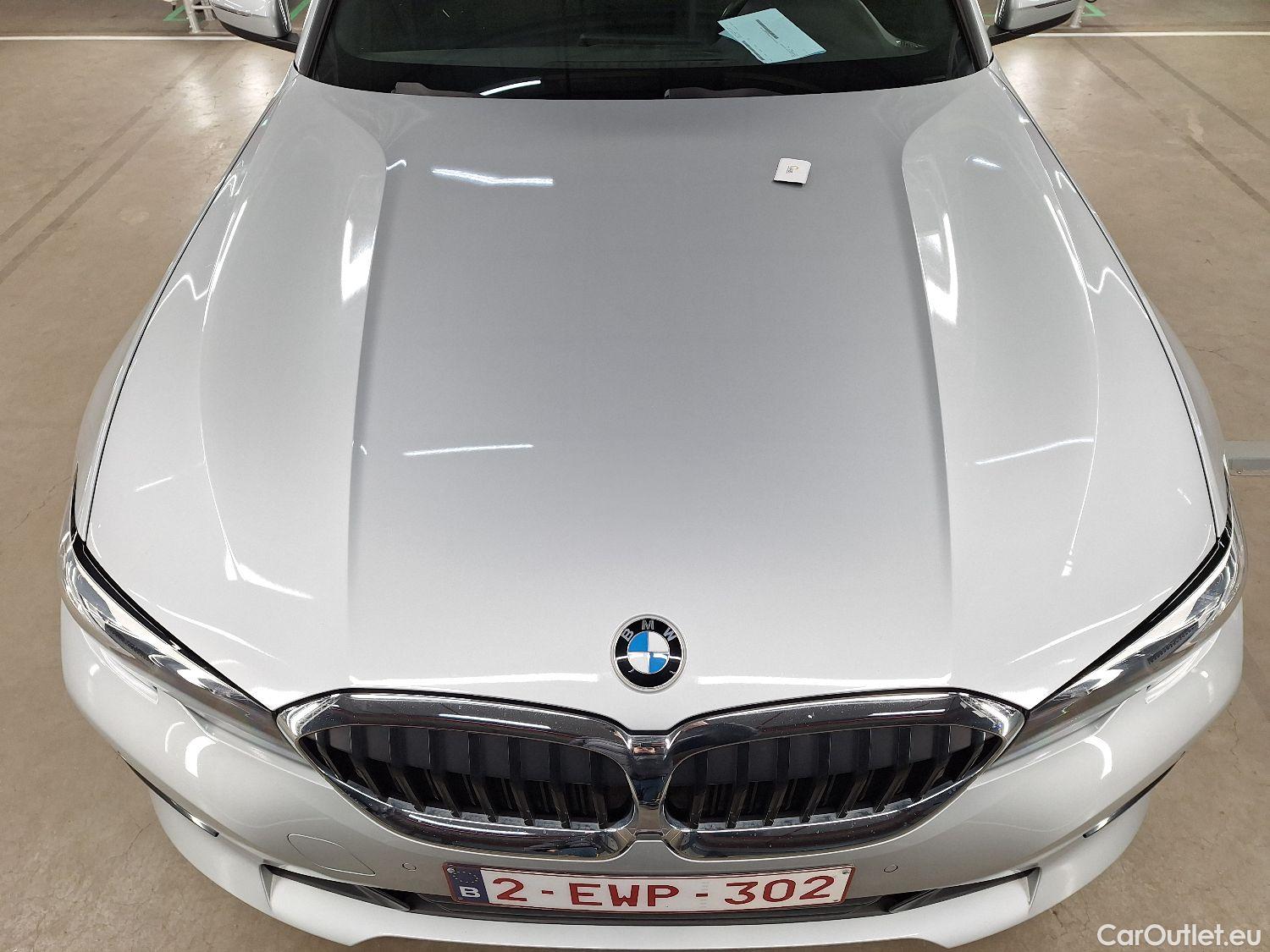  Bmw  Serie 3 BMW, 330e, 330e #19