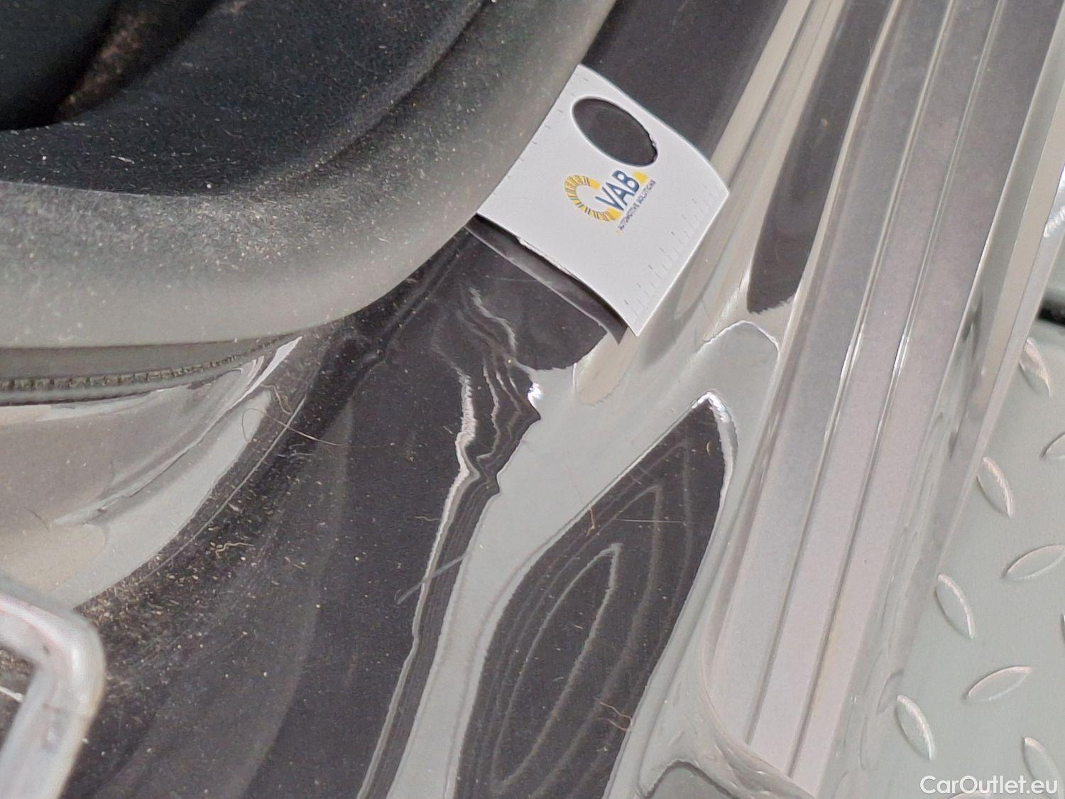  Mercedes  CLA-Klasse Mercedes, CLA-Class SB '19, Mercedes-Benz CLA Shooting Brake CLA 200 d Busines #49