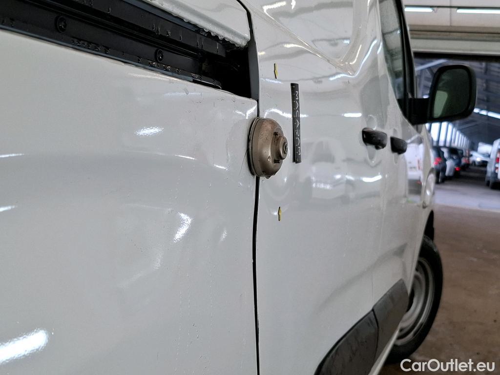  Citroen  Berlingo  Fourgon Club M 650 1.5 BlueHDi 100CV BVM5 E6dT #21