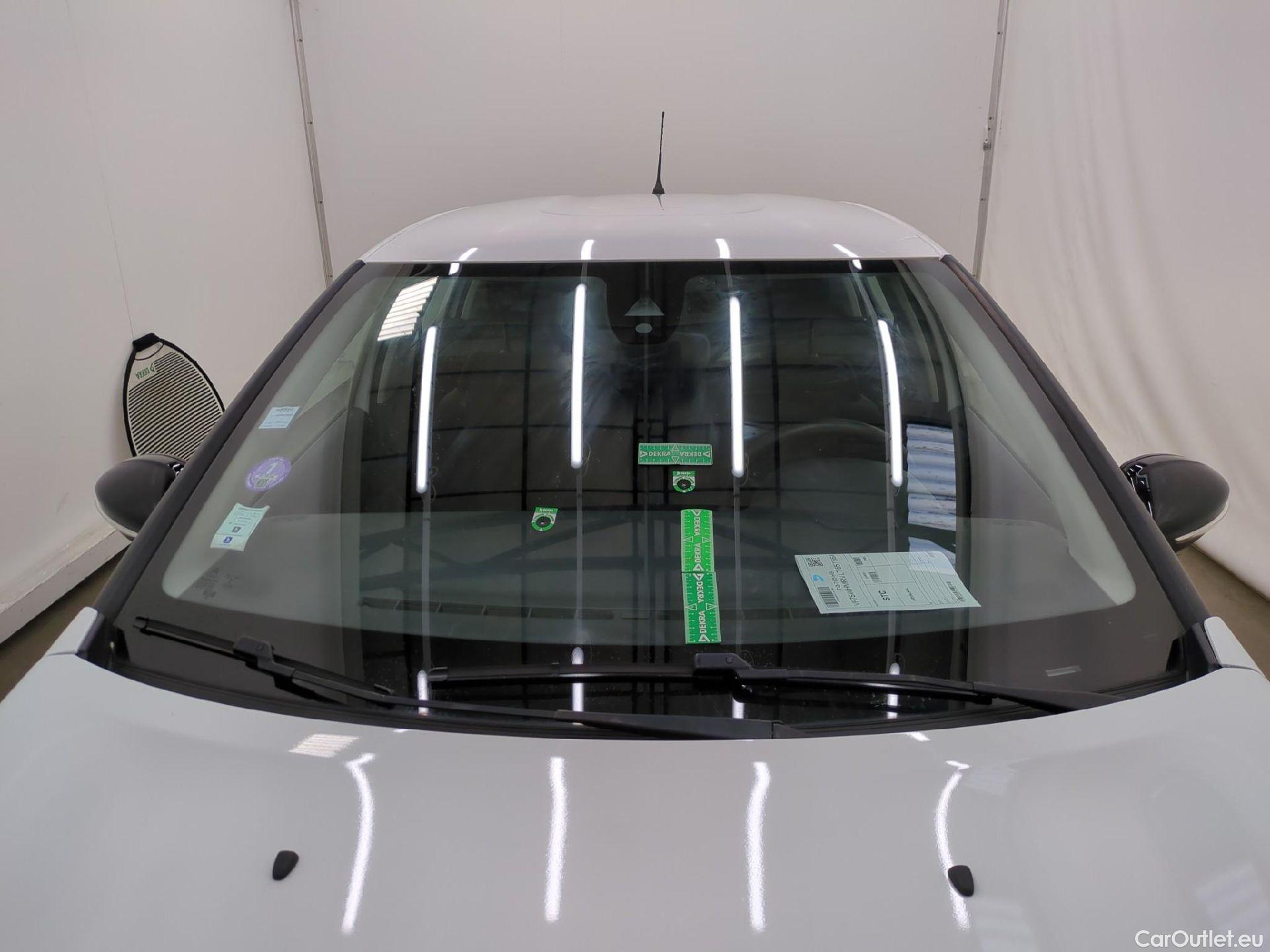  Citroen  C3  Société Feel 1.2 PureTech 80CV BVM5 E6d #10