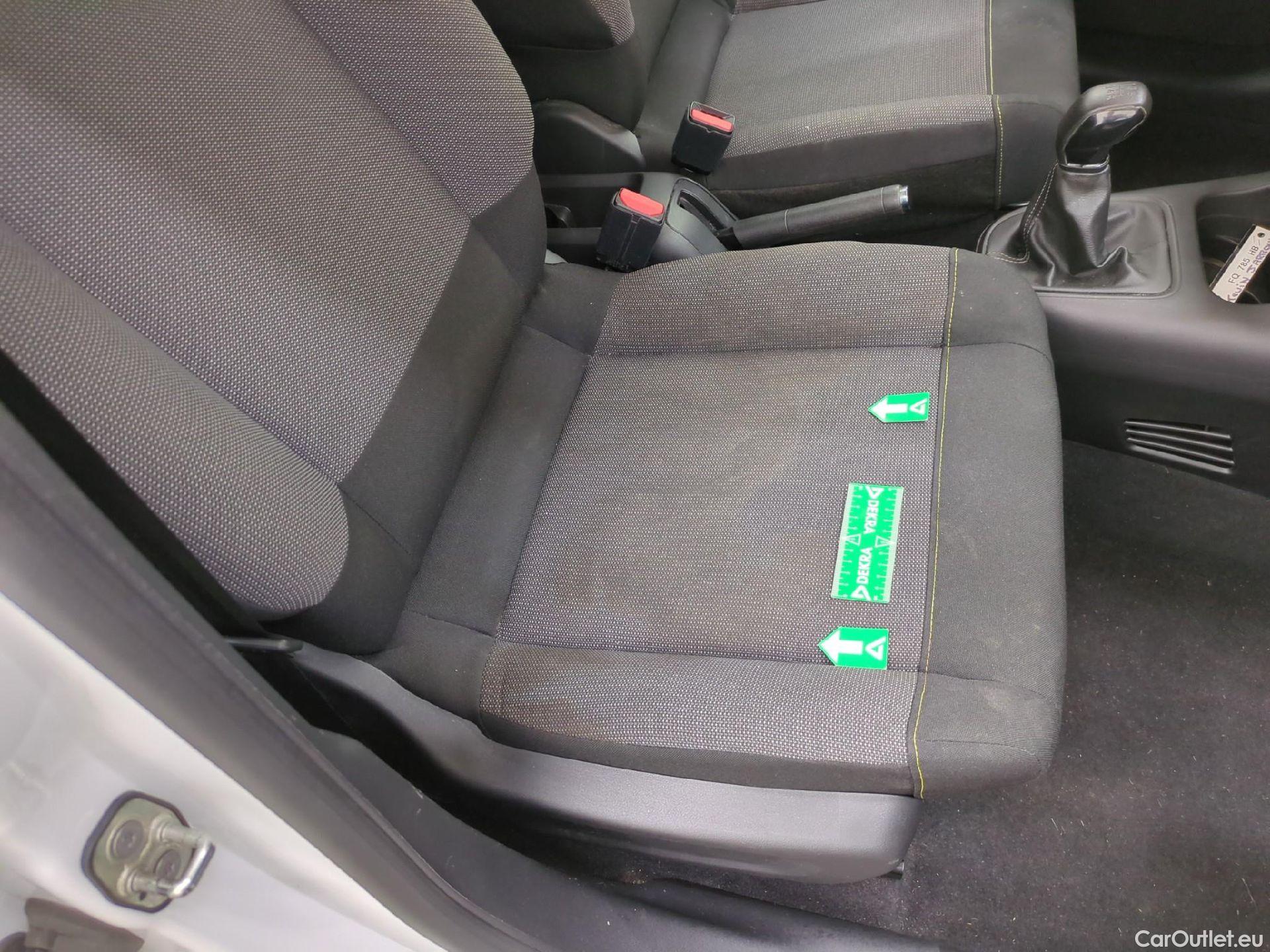  Citroen  C3  Société Feel 1.2 PureTech 80CV BVM5 E6d #8