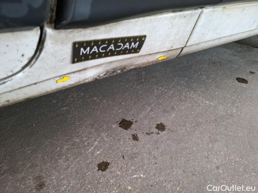  Citroen  Jumper CITROEN  VU 4p Fourgon 35 L2H2 BlueHDi 130 BVM6 Confort #32