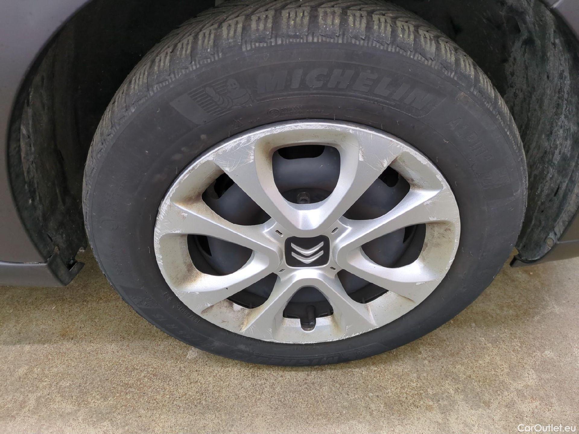  Citroen  C3  Société Feel 1.2 PureTech 80CV BVM5 E6d #17