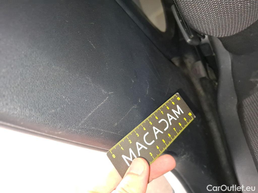  Citroen  C3  Société Feel Nav 1.5 BlueHDI 100CV BVM5 E6dT #40