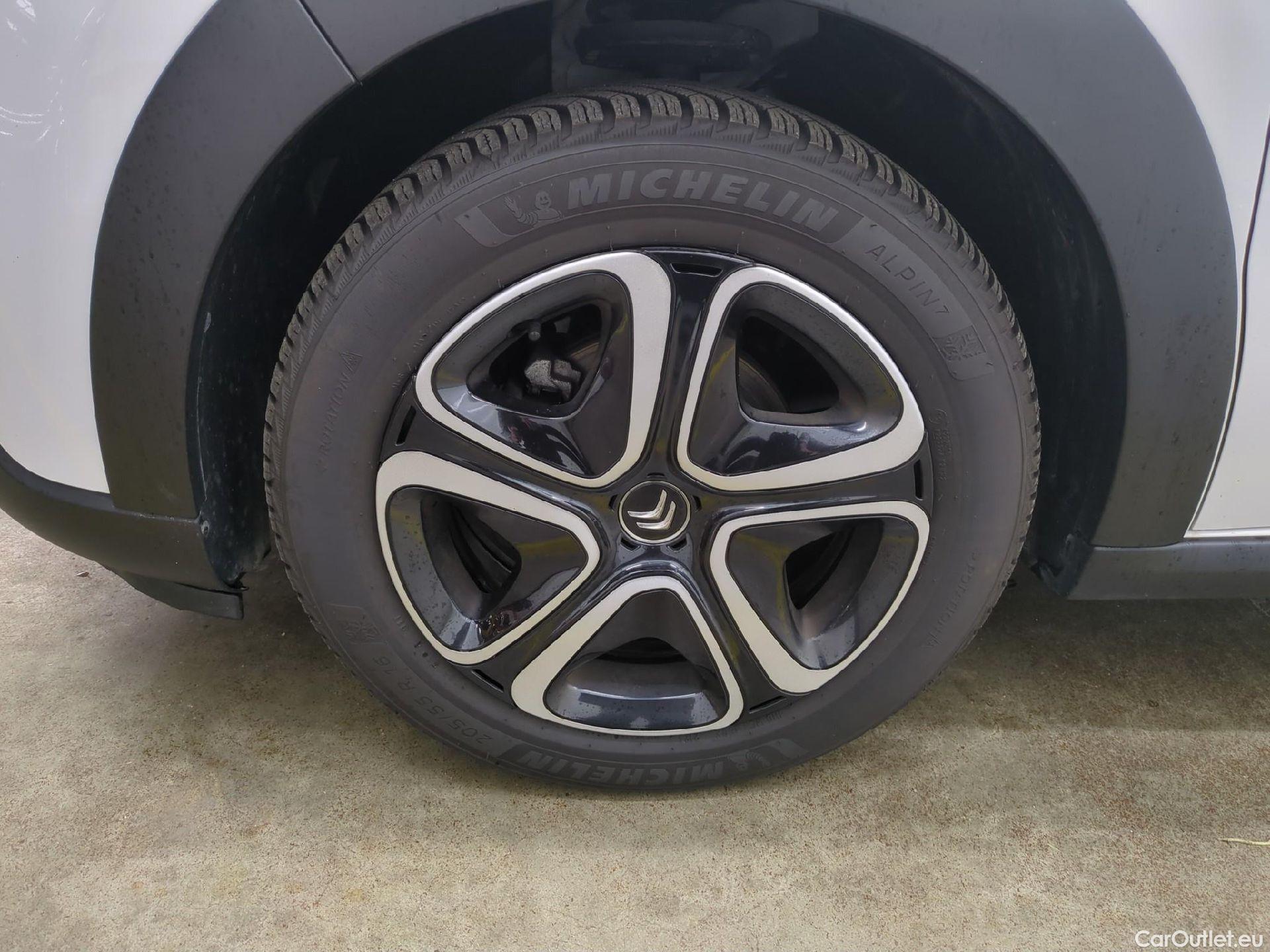  Citroen  C3 CITROEN  Société / 2020 / 5P / Berline / VU PureTech 83 S&S BVM Feel Nav #1