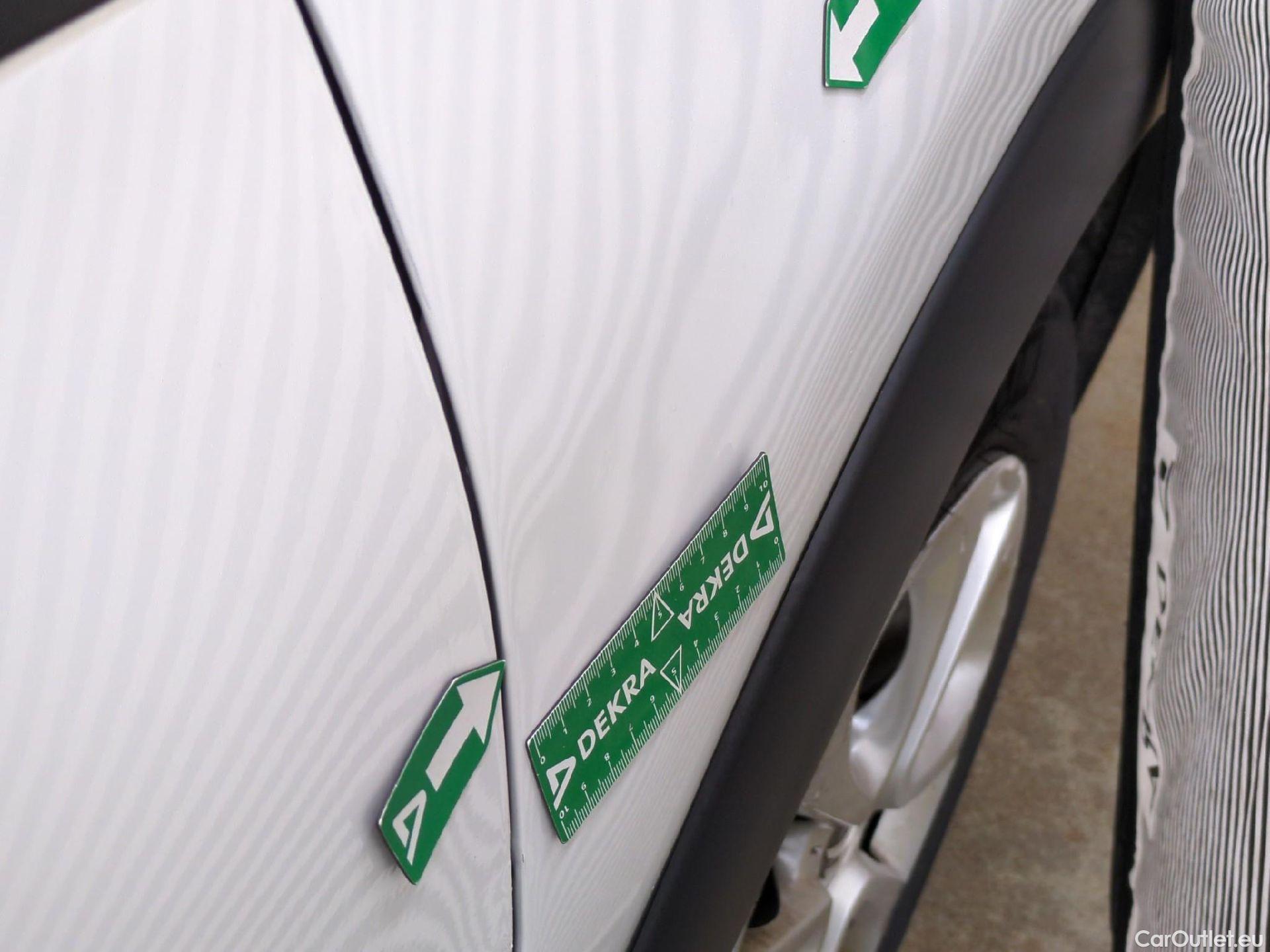  Citroen  C3  Société Feel 1.2 PureTech 80CV BVM5 E6d #31