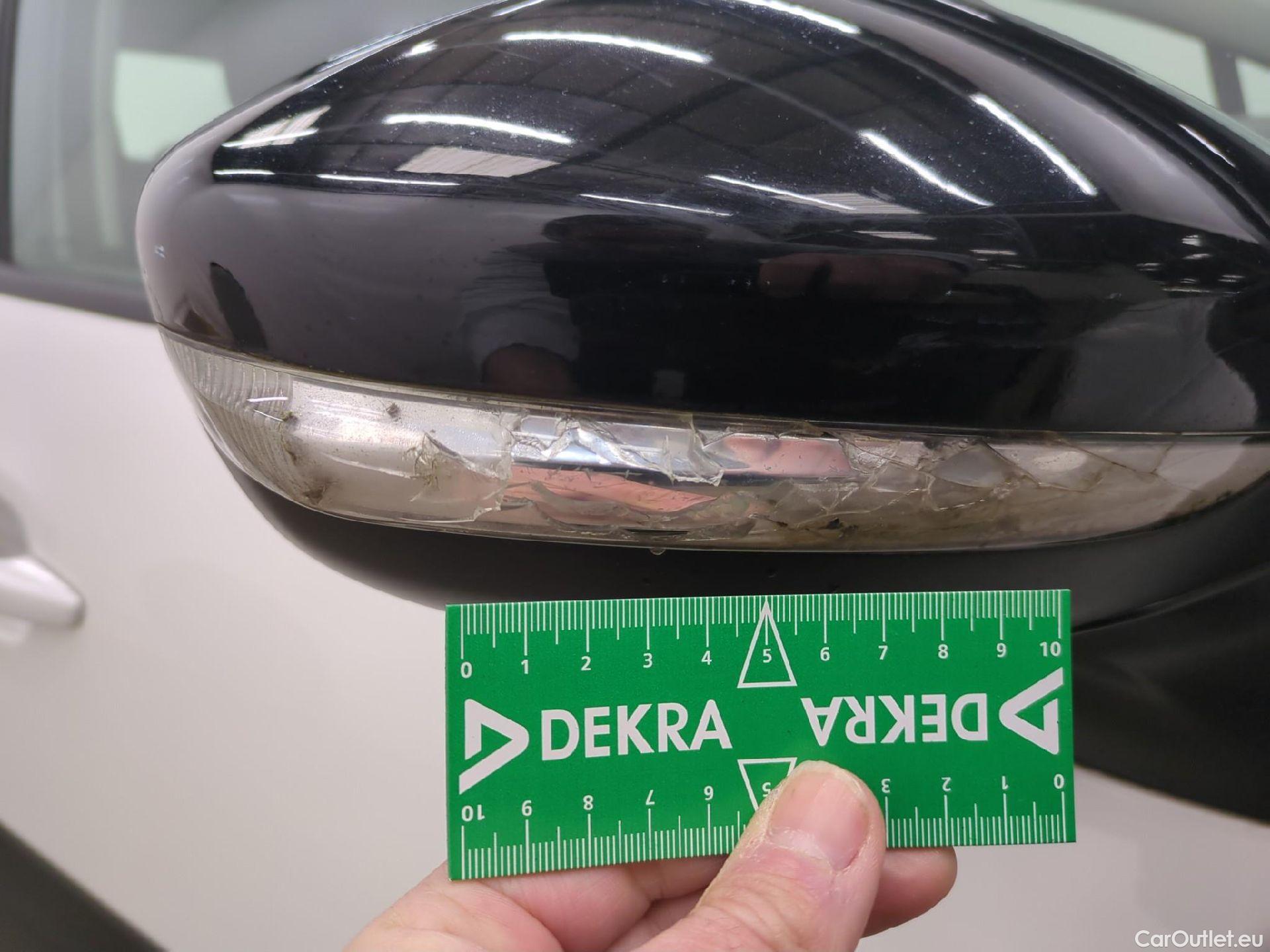  Citroen  C3 CITROEN  Société / 2020 / 5P / Berline / VU PureTech 83 S&S BVM Feel Nav #29