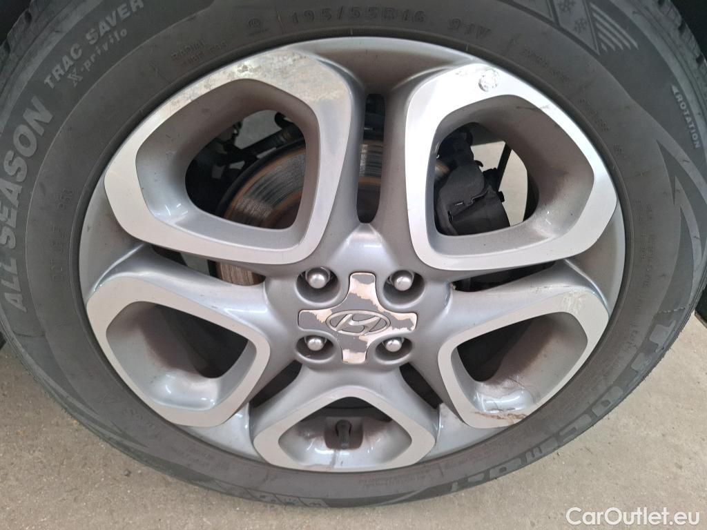  Hyundai  i20  Intuitive 1.2 85CV BVM5 E6 / TRANSFO VP VF #8